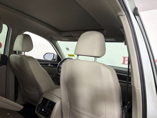 2019 Volkswagen Atlas 3.6L V6 SEL R-Line R-Line