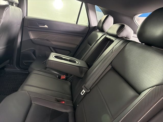 2022 Volkswagen Atlas Cross Sport 2.0T SE w/Technology