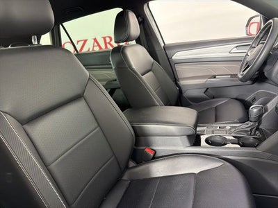 2022 Volkswagen Atlas Cross Sport 2.0T SE w/Technology