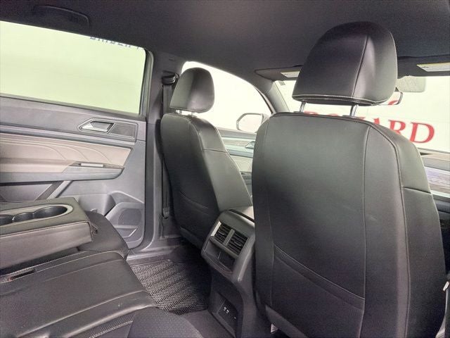 2022 Volkswagen Atlas Cross Sport 2.0T SE w/Technology