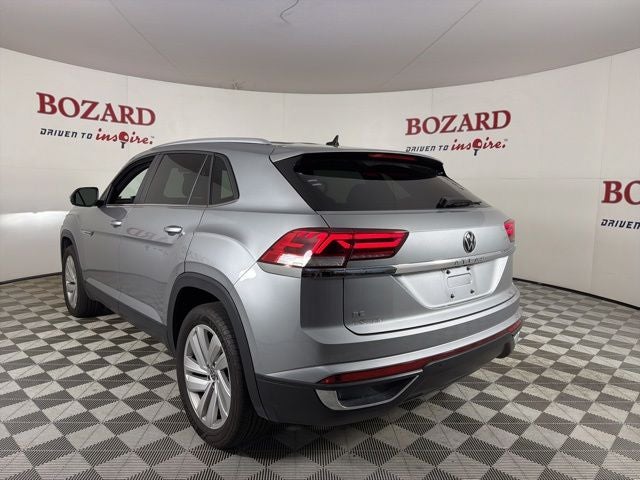 2022 Volkswagen Atlas Cross Sport 2.0T SE w/Technology