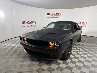 2016 Dodge Challenger SXT