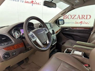 2012 Chrysler Town & Country Touring
