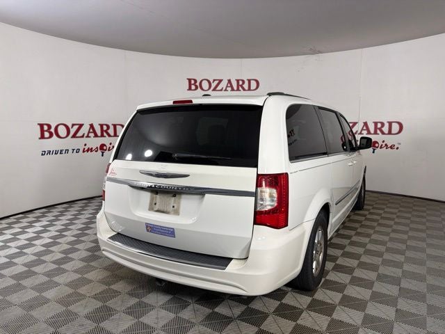 2012 Chrysler Town & Country Touring