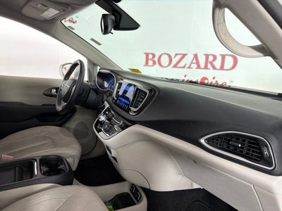 2017 Chrysler Pacifica Touring L