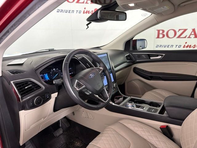 2023 Ford Edge Titanium