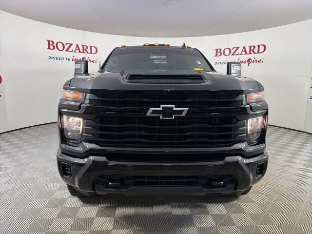 2026 Chevrolet Silverado 2500HD Custom