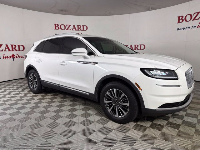 2022 Lincoln Nautilus Standard