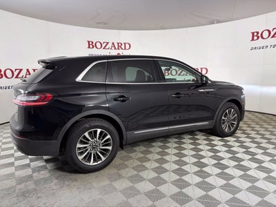 2022 Lincoln Nautilus Standard