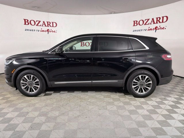 2022 Lincoln Nautilus Standard