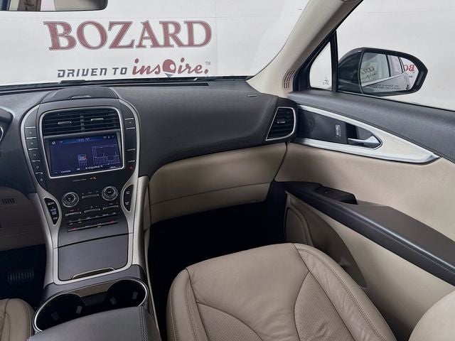 2020 Lincoln Nautilus Standard