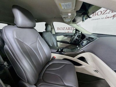 2019 Lincoln Nautilus Select