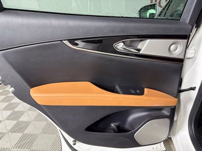 2022 Lincoln Nautilus Black Label