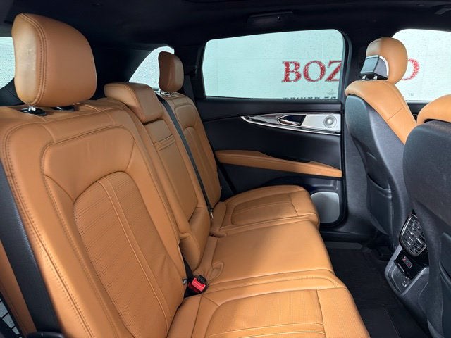 2022 Lincoln Nautilus Black Label