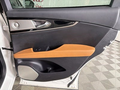2022 Lincoln Nautilus Black Label