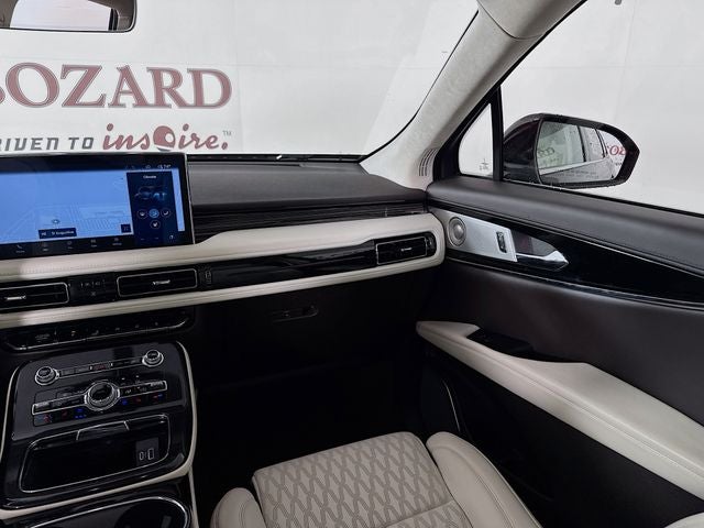 2023 Lincoln Nautilus Black Label