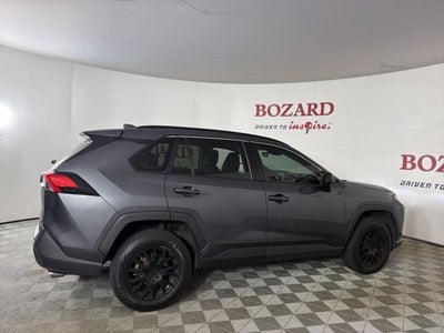 2020 Toyota RAV4 LE