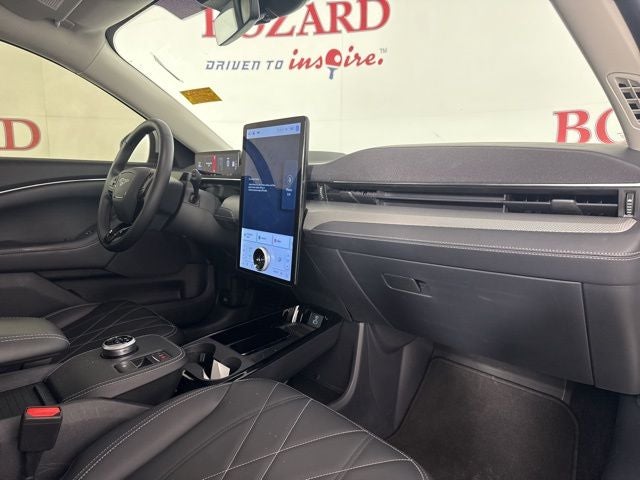 2022 Ford Mustang Mach-E Select