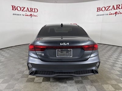 2022 Kia Forte FE