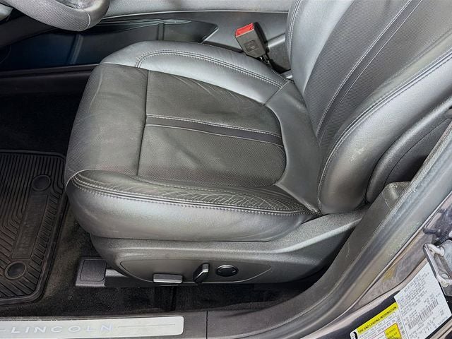 2013 Lincoln MKZ Base