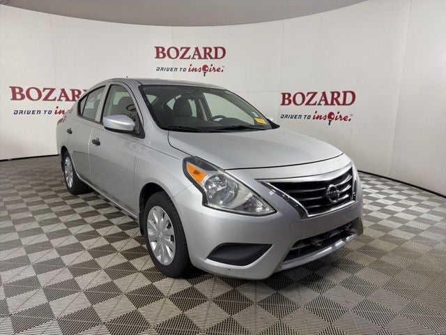 2019 Nissan Versa 1.6 S