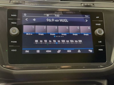 2022 Volkswagen Tiguan 2.0T SE R-Line Black