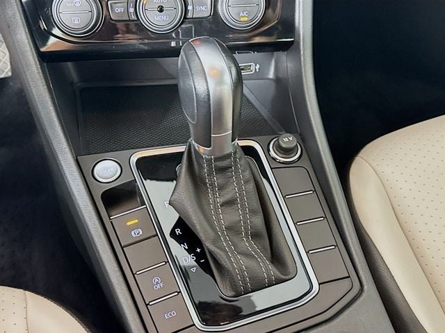 2019 Volkswagen Jetta R-Line