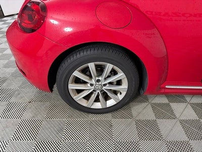 2018 Volkswagen Beetle 2.0T SE