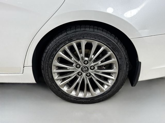 2020 Toyota Avalon Hybrid Limited