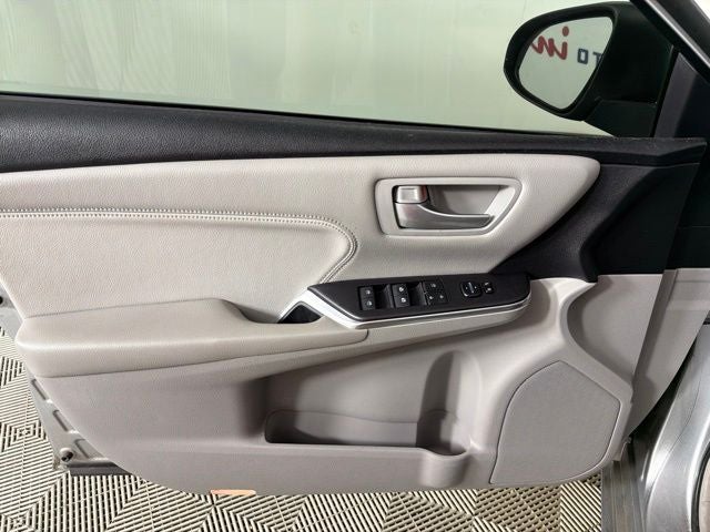 2016 Toyota Camry XLE
