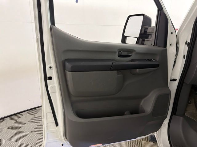 2017 Nissan NV Passenger SL