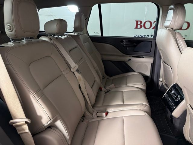 2020 Lincoln Aviator Standard Premium