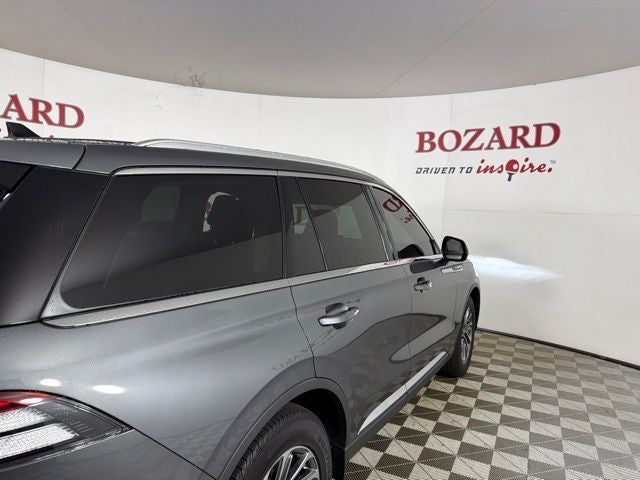 2023 Lincoln Aviator Standard