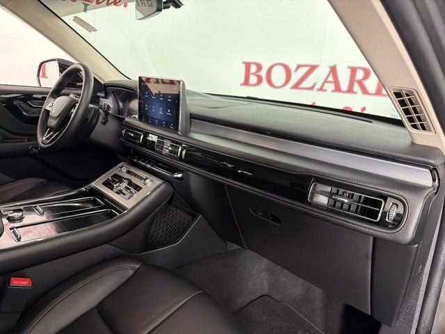 2023 Lincoln Aviator Standard