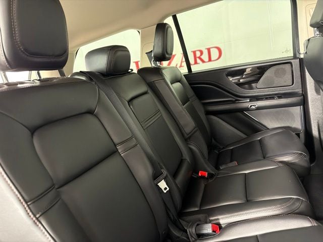 2023 Lincoln Aviator Standard