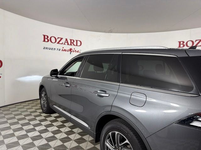 2023 Lincoln Aviator Standard