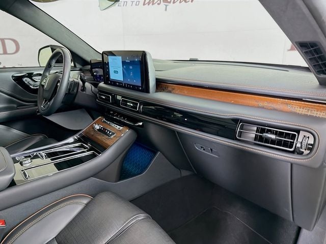 2025 Lincoln Aviator Black Label