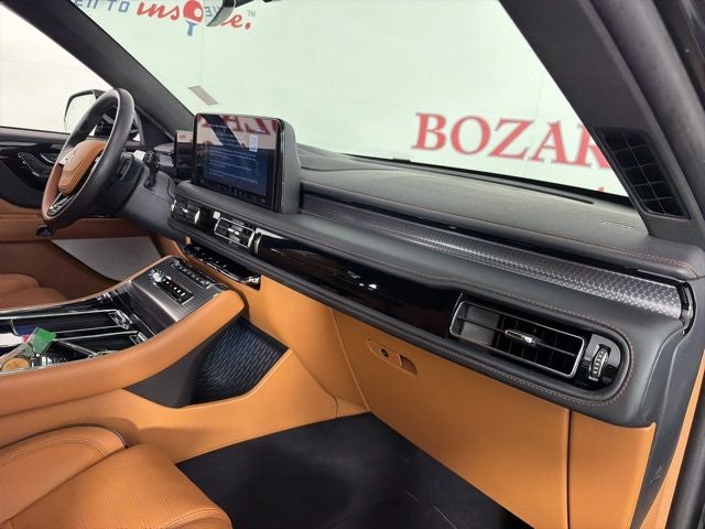 2025 Lincoln Aviator Black Label