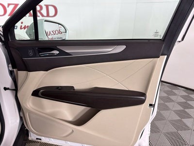 2019 Lincoln MKC Standard