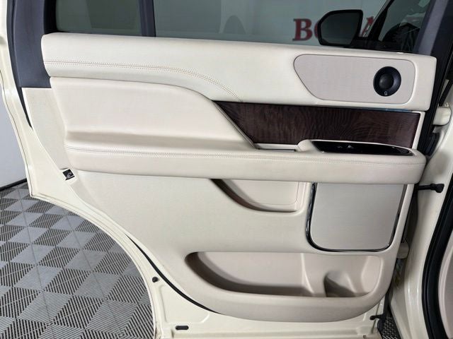 2018 Lincoln Navigator Select