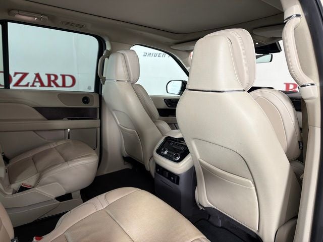 2018 Lincoln Navigator Select