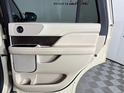 2018 Lincoln Navigator Select
