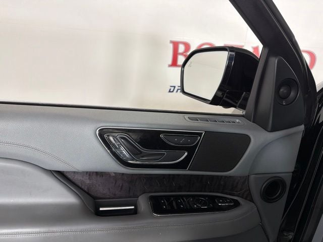 2018 Lincoln Navigator Select