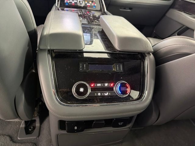 2018 Lincoln Navigator Select