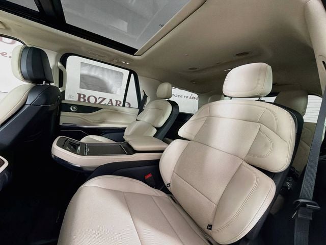 2027 Lincoln Navigator Reserve