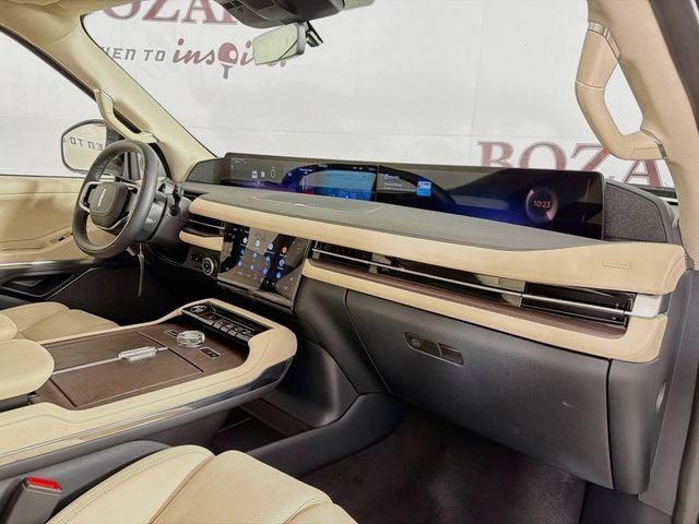 2027 Lincoln Navigator Reserve