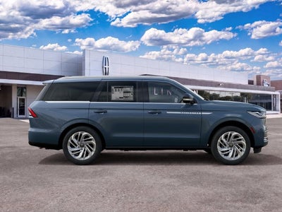 2027 Lincoln Navigator Reserve