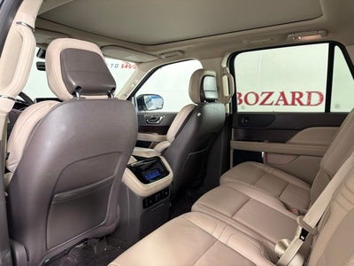 2023 Lincoln Navigator Standard