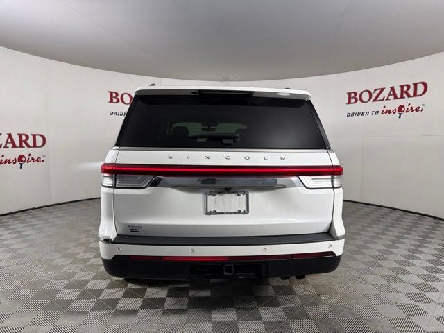 2023 Lincoln Navigator Standard