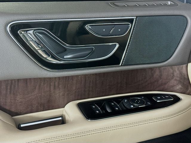 2022 Lincoln Navigator Standard